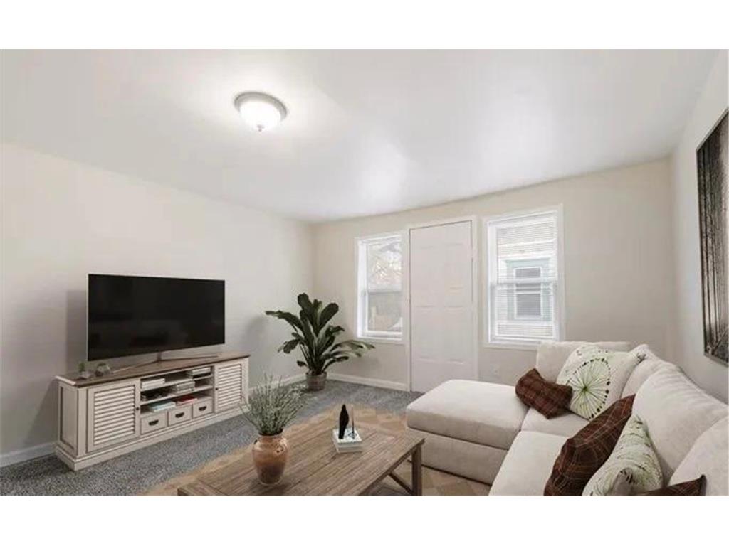 722 Russell Avenue N Minneapolis MN 55411 6421148 image2